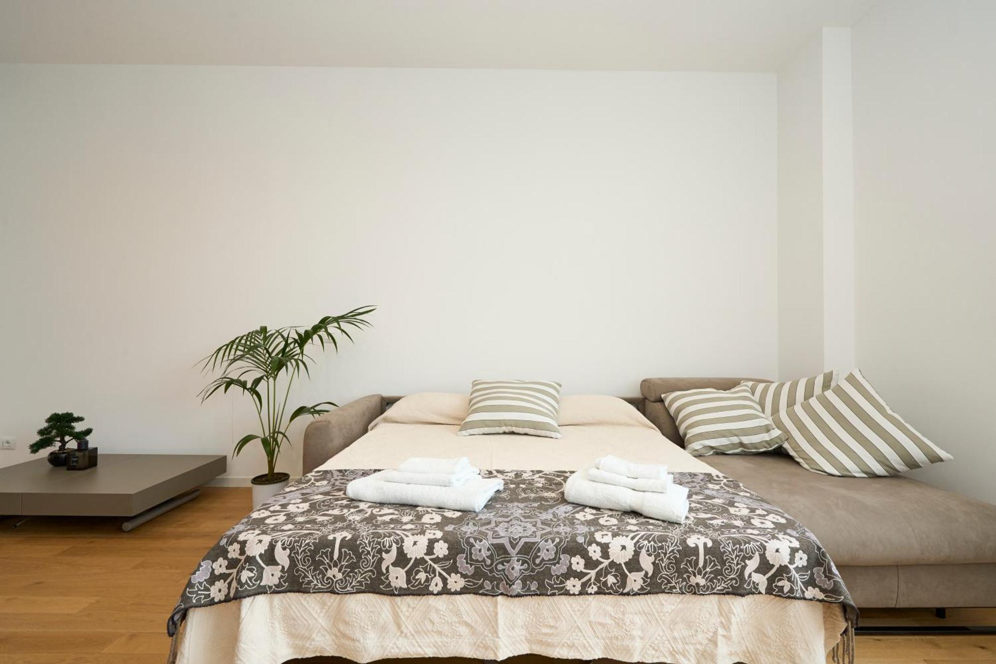 Luxury Design Suite - 20 Minutes From Duomo-Navigli Milan Exterior photo