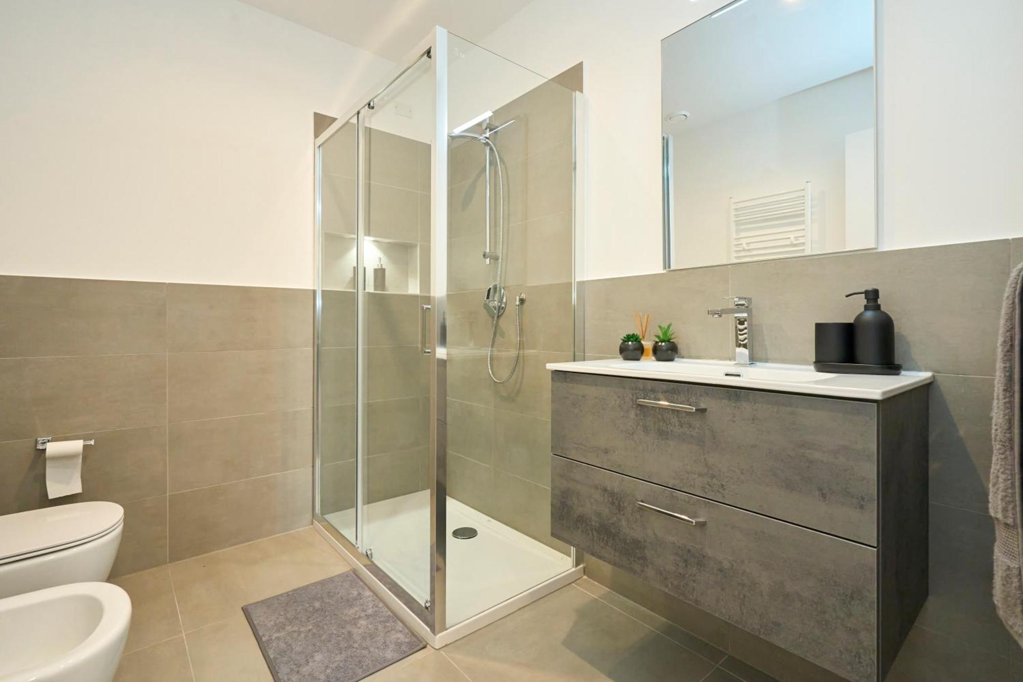 Luxury Design Suite - 20 Minutes From Duomo-Navigli Milan Exterior photo