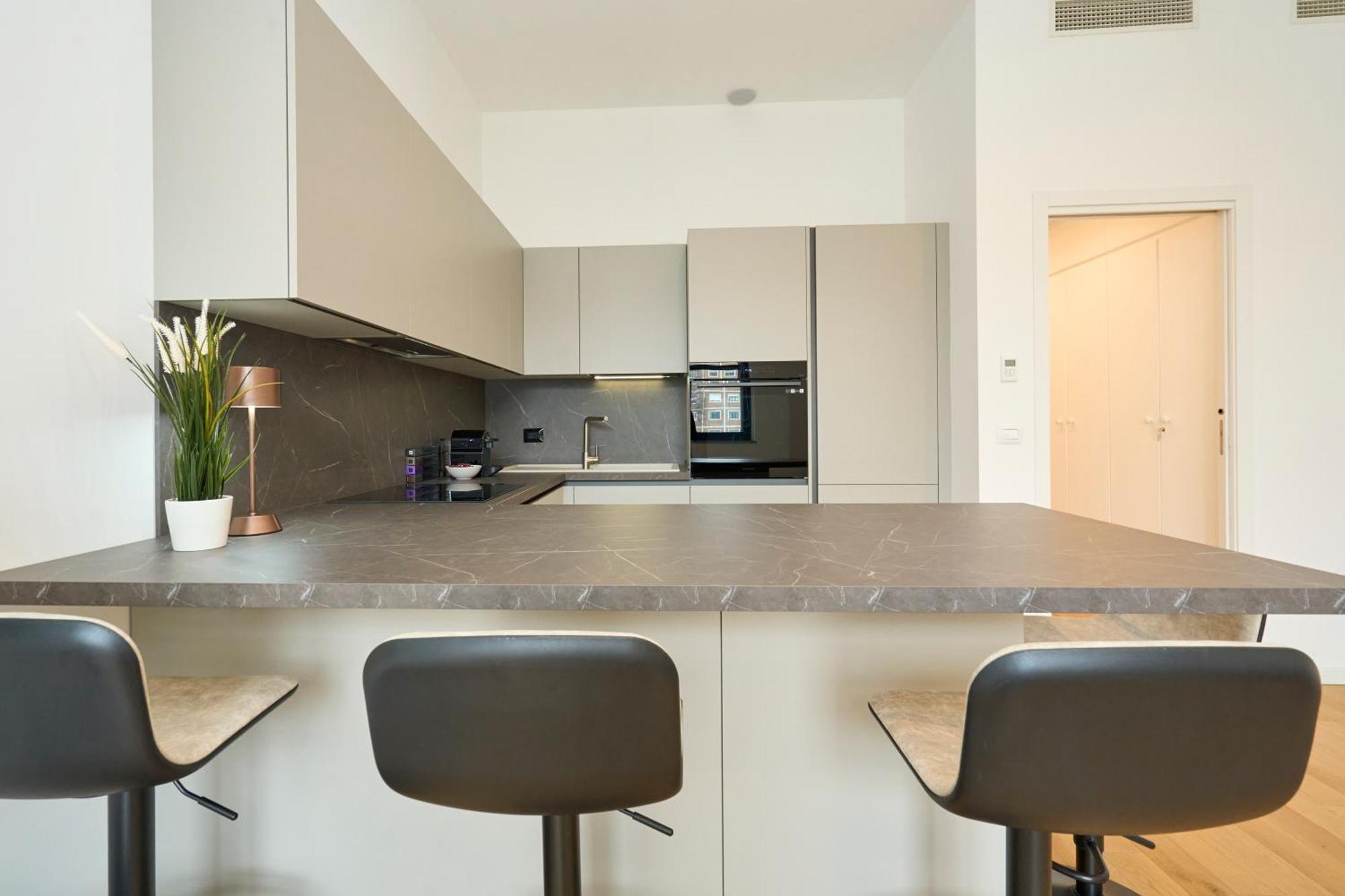 Luxury Design Suite - 20 Minutes From Duomo-Navigli Milan Exterior photo